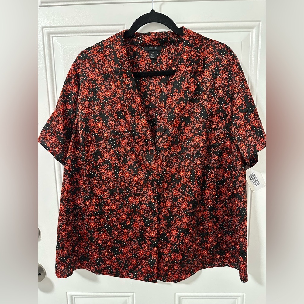 Halogen Black and Red Floral A-Line top, New, Size 1X - Picture 5 of 14